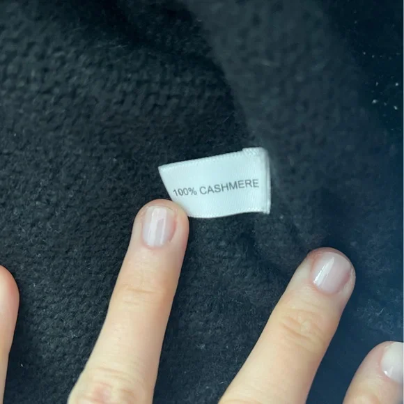 Doffer Boys Cashmere Turtle Sweater - Picture 6 of 7